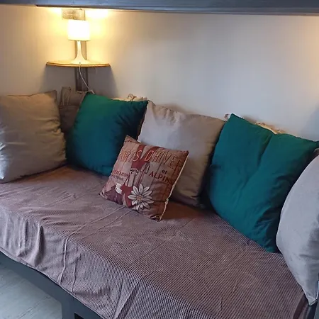 Petit Lumineux Vue Montagne